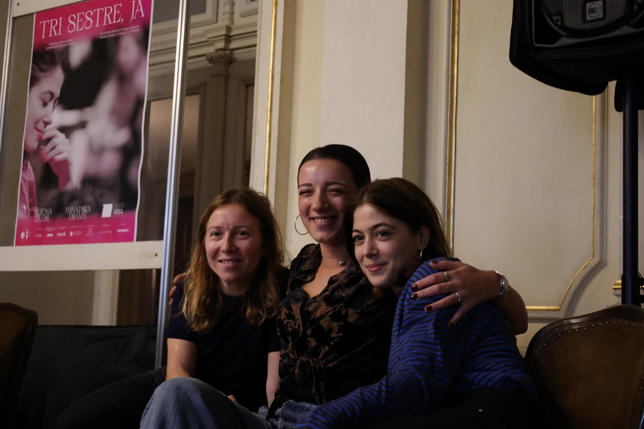 Jelena Lopatić, Ana Marija Brđanović i Nika Grbelja