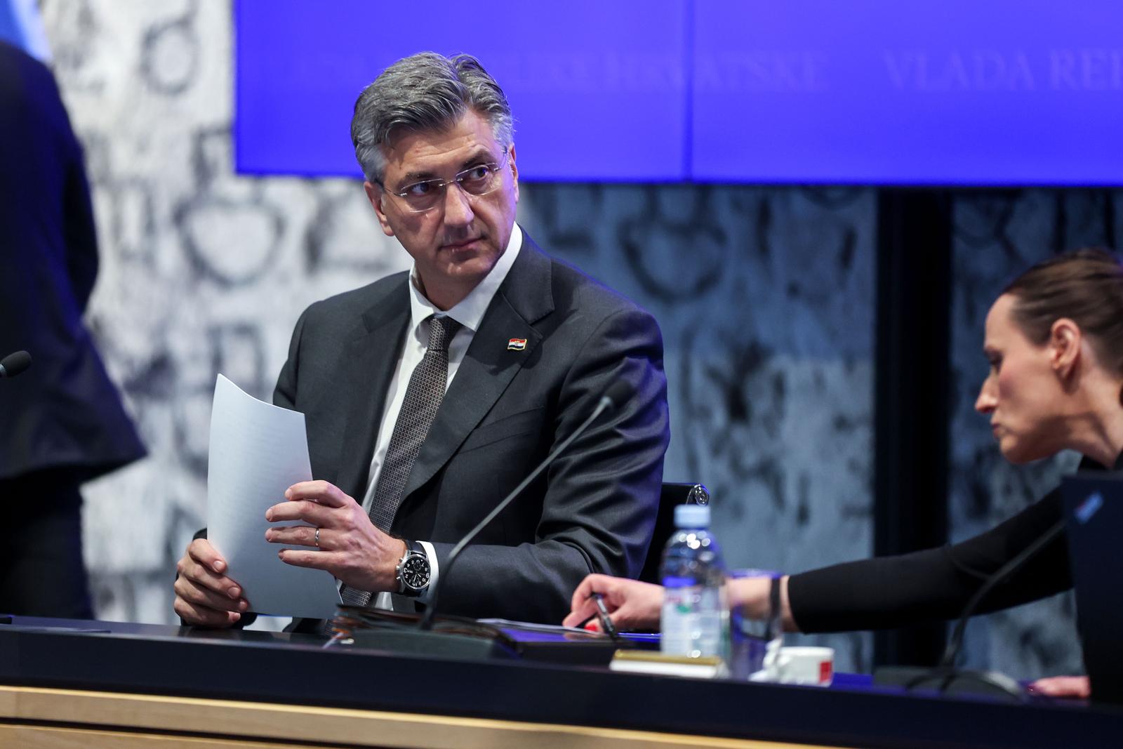 pxl 230426 150557128 20260428121421