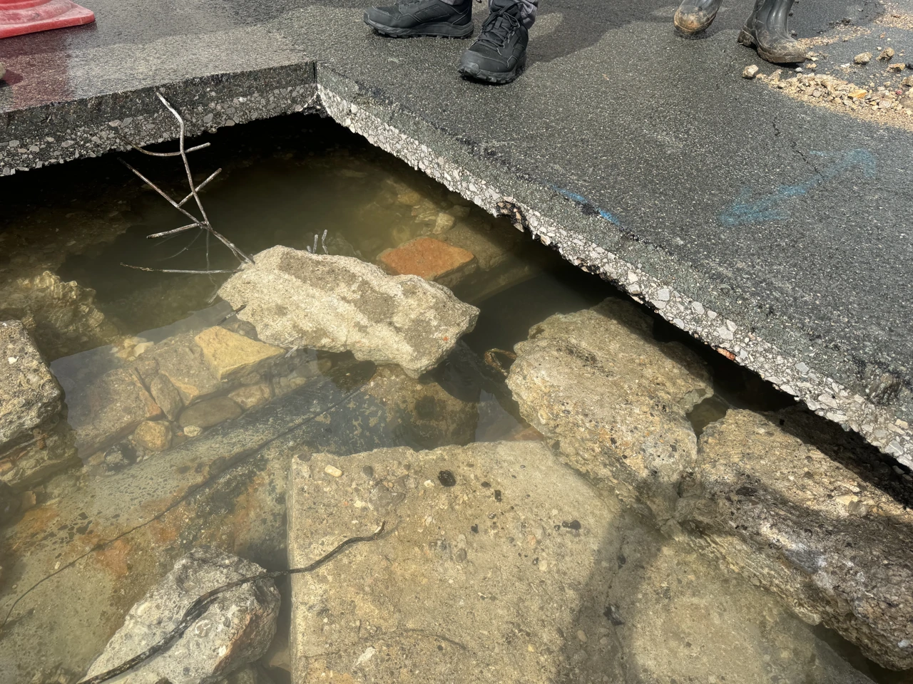 Istjecanje vode je pod kontrolom, radovi počeli, Foto: Vladimir Jurić/Radio Rijeka