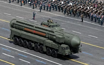 RS-24 Yars interkontinentalna balistička raketa; Sposobna je nositi do 10 nuklearnih bojnih glava, Foto: Maxim Bogodvid/Reuters