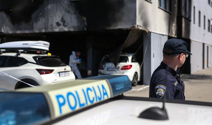 Policija razotkrila četvero osumnjičenih za iznudu i ugrožavanje sigurnosti