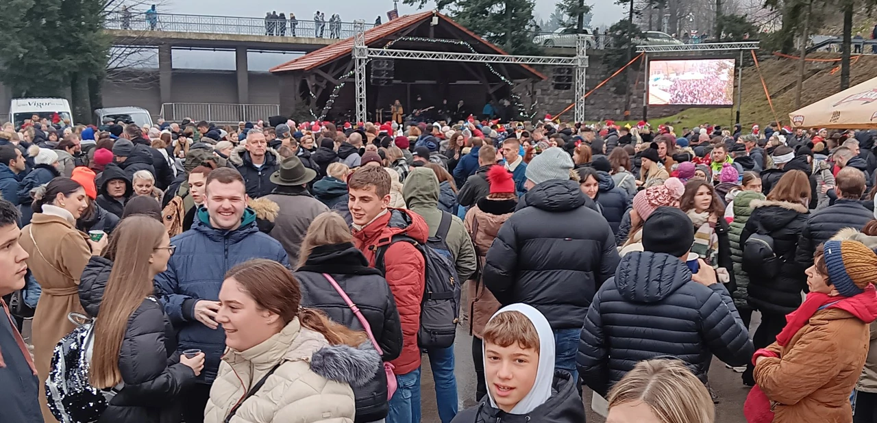 Veselo je u Fužinama bez kišobrana, Foto: Nenad Lučić/Radio Rijeka
