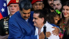 Nicolas Maduro i Alex Saab nakon Saabova puštanja