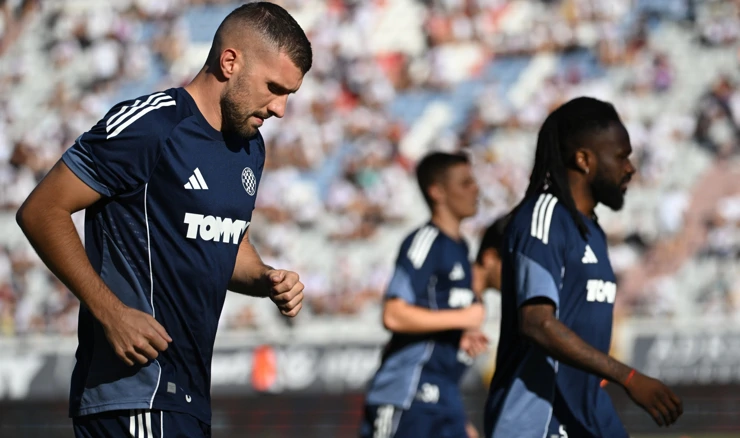 Ante Rebić na zagrijavanju 