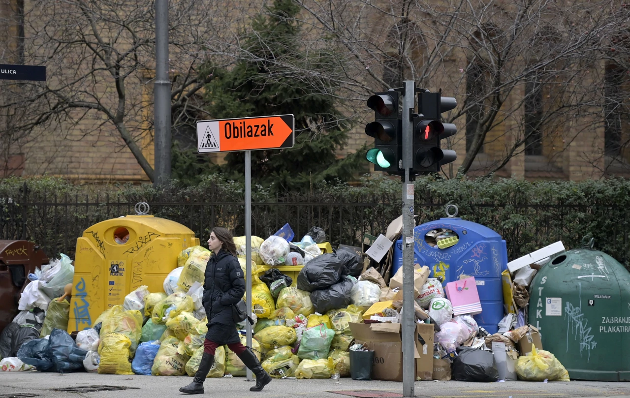 Na zagrebačkim ulicama nastavlja se gomilanje smeća, Foto: Ronald Gorsic/CROPIX