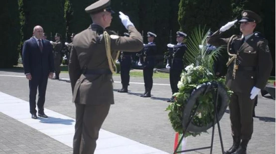 Bulgarian President Radev lays wreaths in Vukovar 