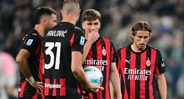 Luka Modrić sa suigračima u Milanu 