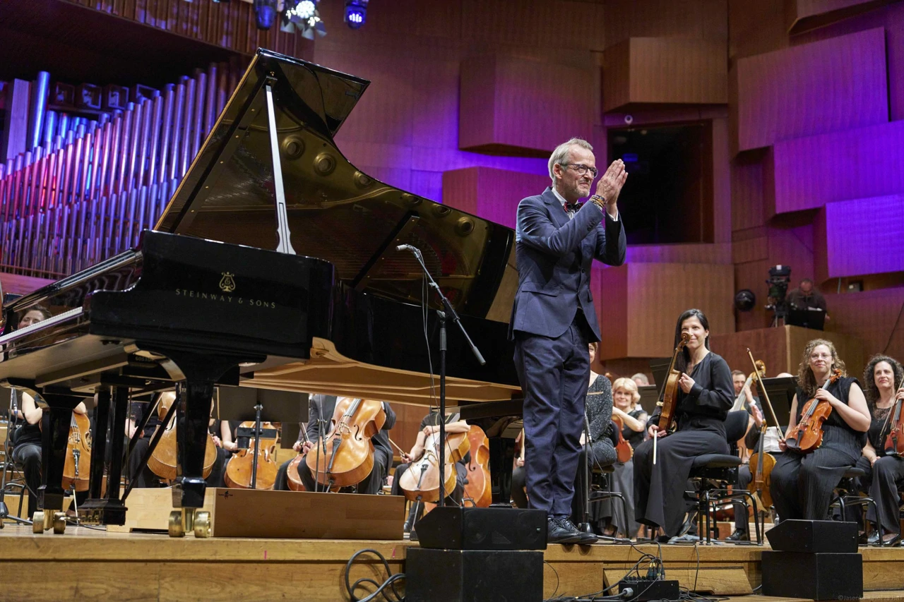 Luis Fernando Pérez i Simfonijski orkestar HRT-a pod ravnanjem Aleksandra Markovića, Foto: Jasenko Rasol/HRT