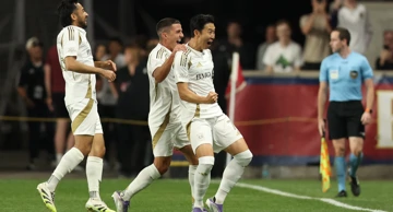 Slavlje Sona sa suigračima