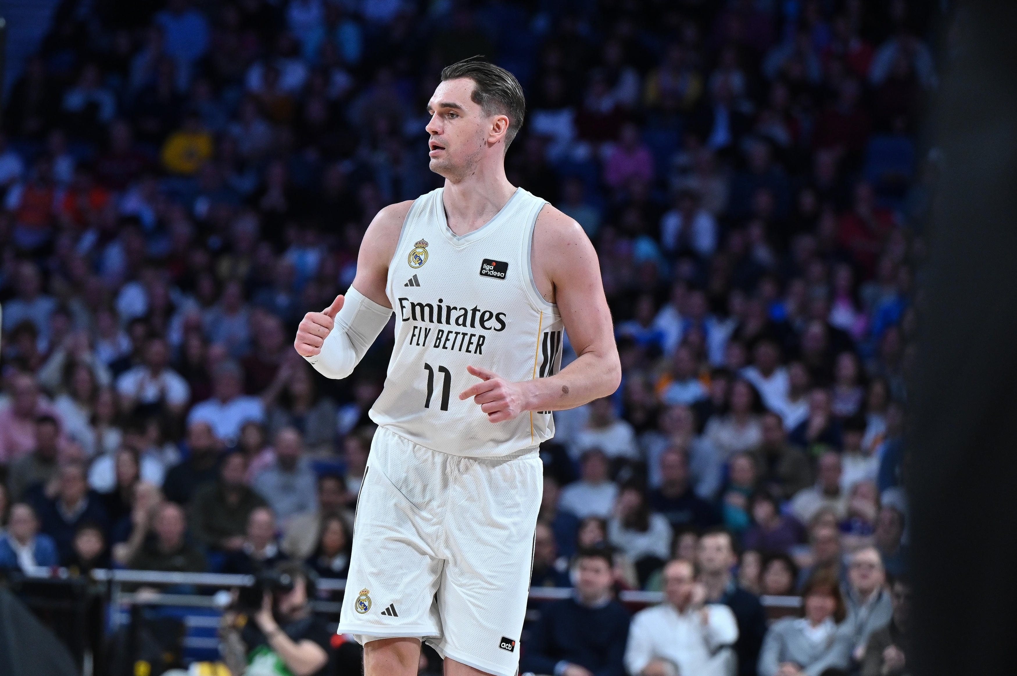 shutterstock 2727794099 20260407204105