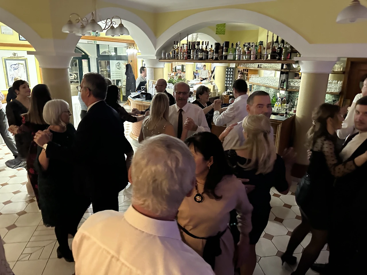 Tradicionalni Hrvatski bal u Koljnofu