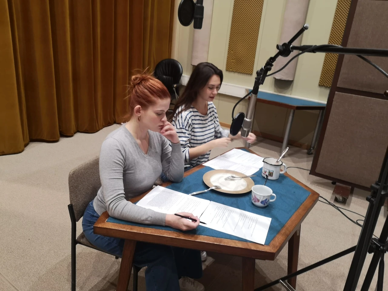 Glumci  u studiju