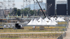 Radovi na postavljanju pozornice za koncert Marka Perkovića Thompsona