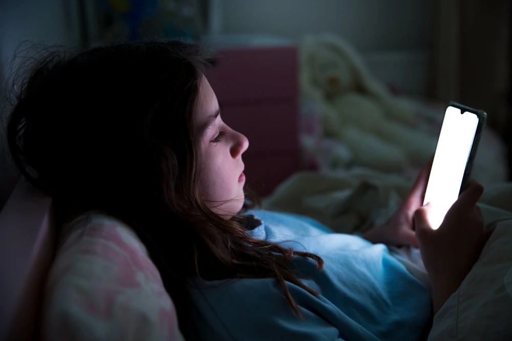 Zovi doktora: Ovisnost djece o internetu ili kad je previše - previše?