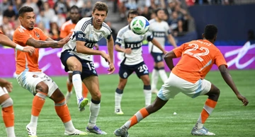 Thomas Mueller i Pablo Ortiz
