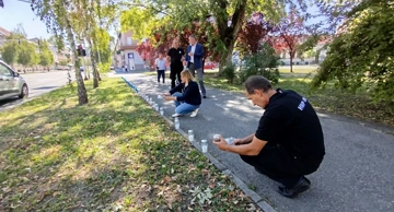 Paljenje svijeća u Vukovarskoj