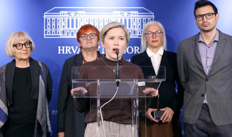 Kekin traži odgovore: Zataškavanje prvog poziva ubijene žene u Slatini?