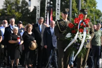 Polaganje vijenaca kod spomenika "Hrvatska pobjeda – Oluja ’95“, Foto: Niksa Stpanicev/CROPIX