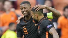 Georginio Wijnaldum i Memphis Depay 