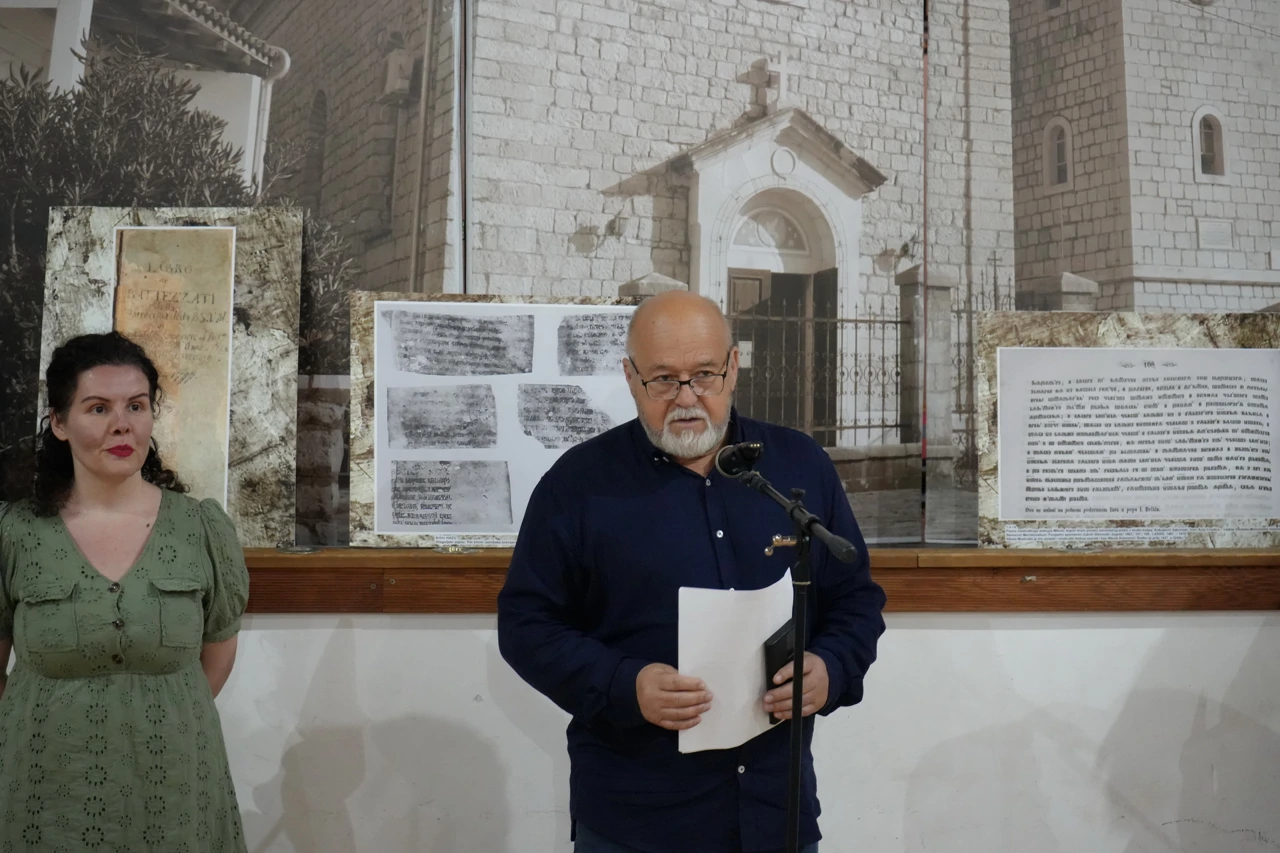 Otvaranje izložbe, Zvonimir Deković