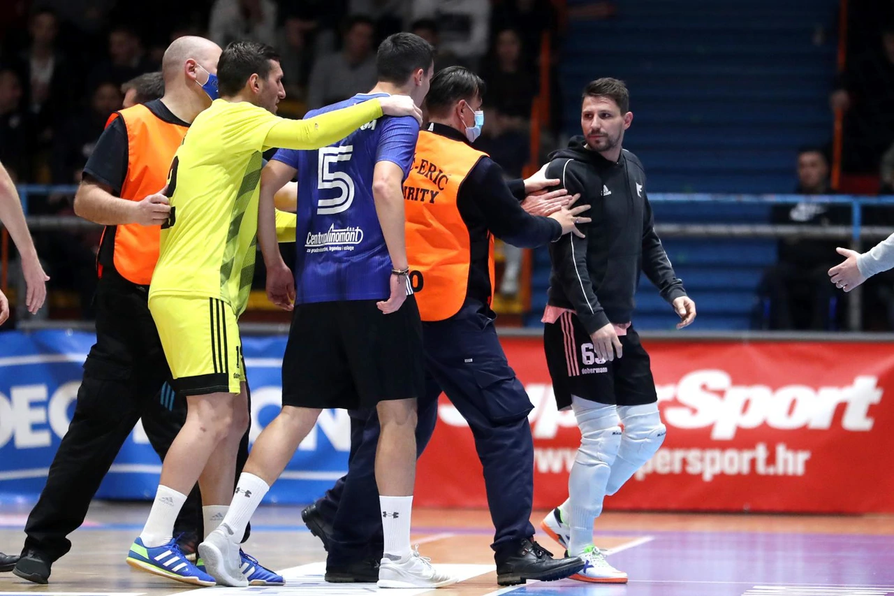 CB Doberman - Keraterm Centroplinomont