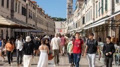  Turisti u Dubrovniku 