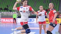 Larissa Kalaus 