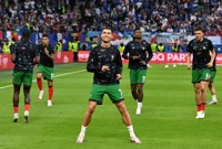 Cristiano Ronaldo na zagrijavanju , Foto: Carmen Jaspersen/REUTERS