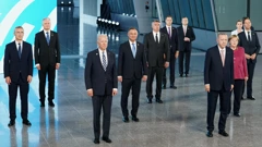 Samit je počeo nakon zajedničkog fotografiranja