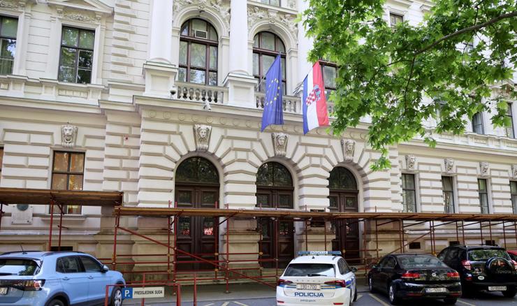 Zagreb gotovo bez javnog prijevoza, štrajk se nastavlja u utorak