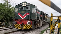 Pakistanski militanti napali vlak sa stotinama putnika