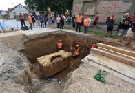  Iskopan rimski sarkofag pronađen u Vinkovcima , Foto: Davor Javorovic/PIXSELL
