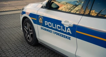 Policijsko vozilo 
