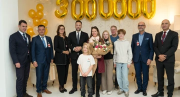 Tromilijunta putnica u zračnoj luci