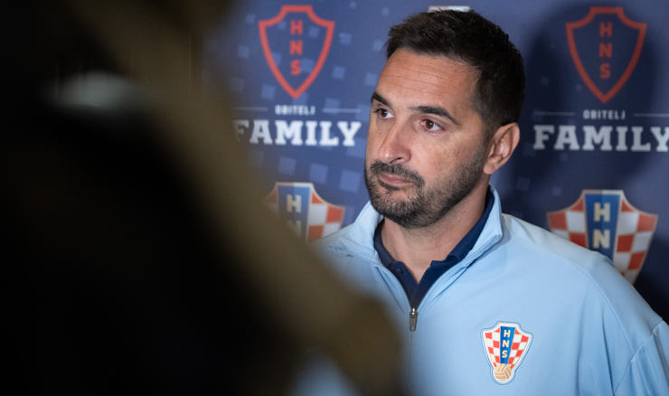 Izbornik nogometne U-17 reprezentacije Marijan Budimir