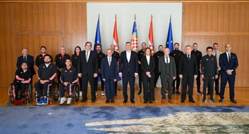 Milanović primio paraplivače i paraatletičare