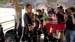 Najsporiji vlak na svijetu postao je 'Slow wine train' 