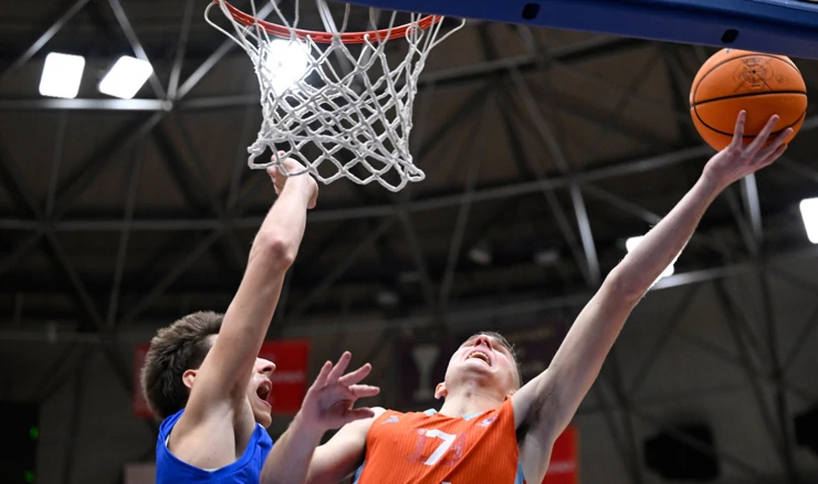 Luka Škorić (Cibona) i Luka Krajnović (Cedevita Junior)