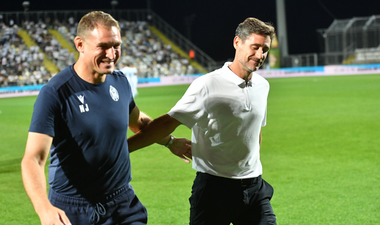 Nikica Jelavić, Victor Sanchez