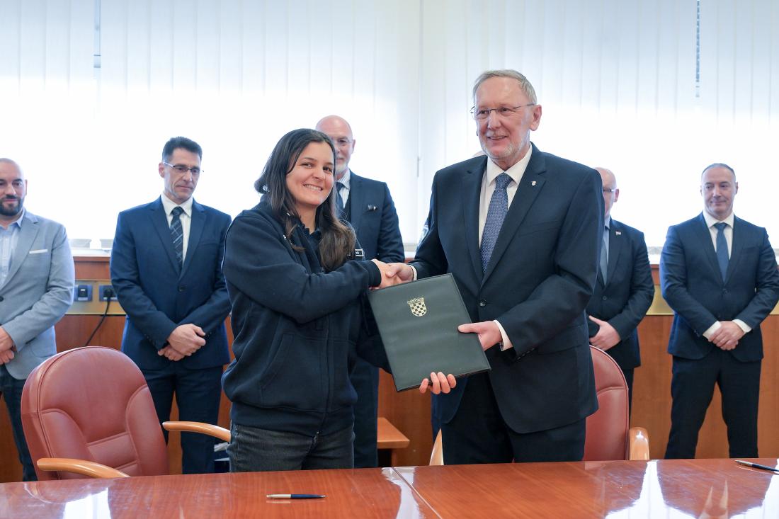 Zrinka Ljutić, Ivan Bertić i Vito Košar potpisali ugovore s MUP-om