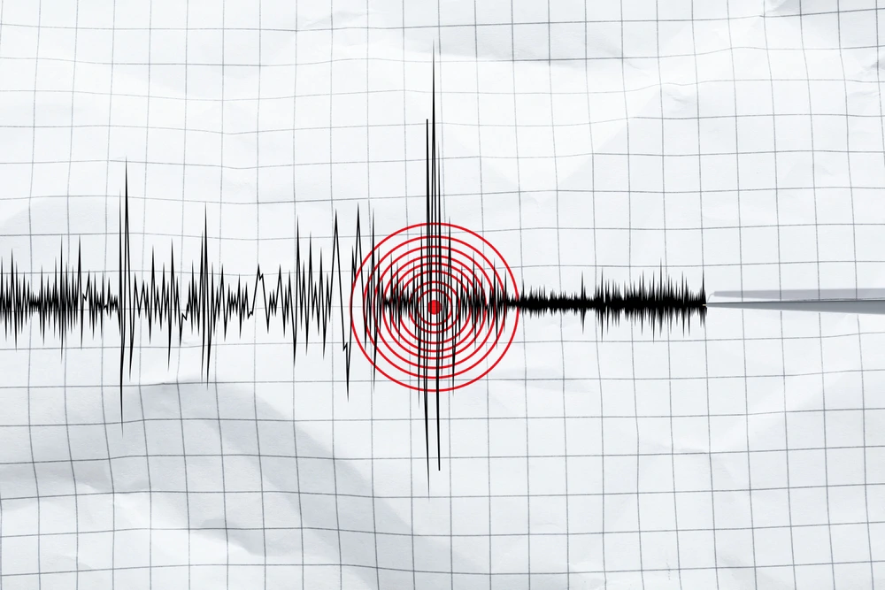 Stanovnici pobjegli na ulice nakon potresa magnitude 4,4 u Napulju