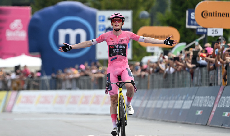 Vingegaard korak do slavlja na Giro d'Italia