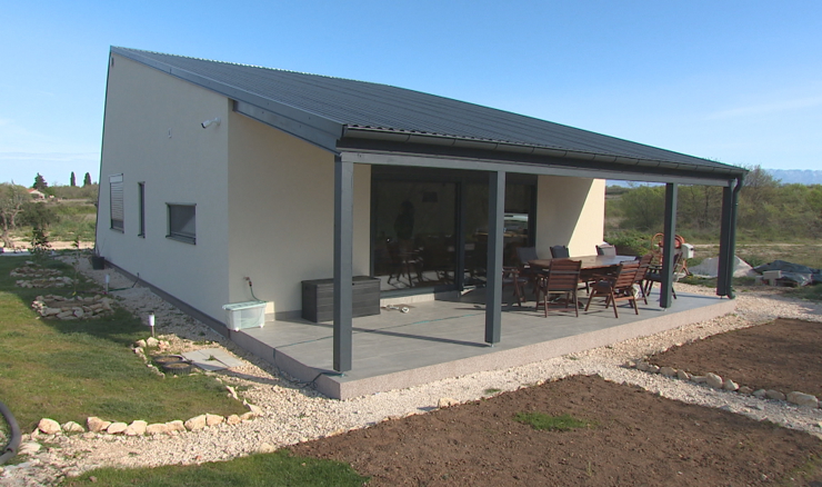 Zadrani sele u Zemunik: Montažne kuće rješenje za skupe stanove