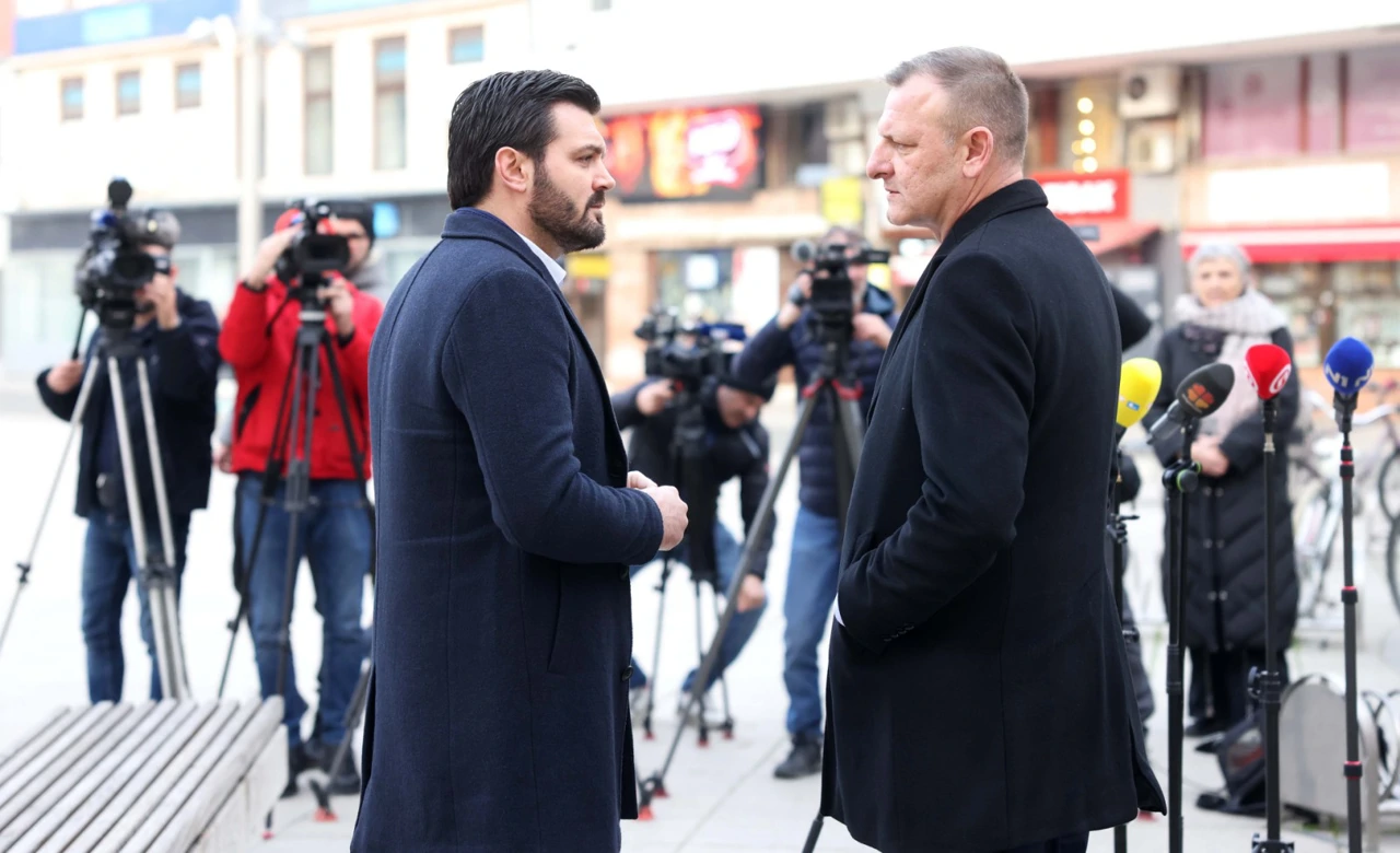 Načelnici županijskog i gradskog stožera Civilne zaštite, župan Mato Lukić i dogradonačelnik Dragan Vulin