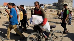 Palestinci dolaze po humanitarnu pomoć