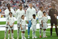 Luka Modrić sa suigračima, Foto: Isabel Infantes/ REUTERS