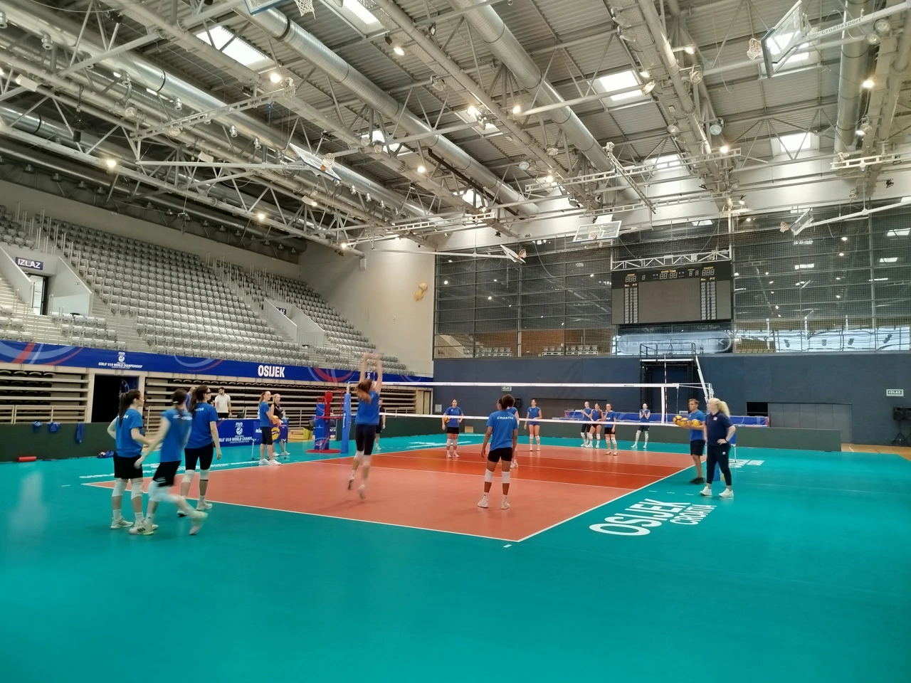 Trening ženske odbojkaške reprezentacije do 19 godina