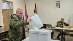 Glasovanje na posebnim biračkim mjestima za pripadnike HV-a