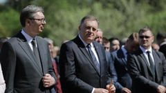 Milorad Dodik (u sredini)