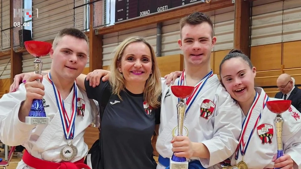 Marijana Kiuk s parakaratistima